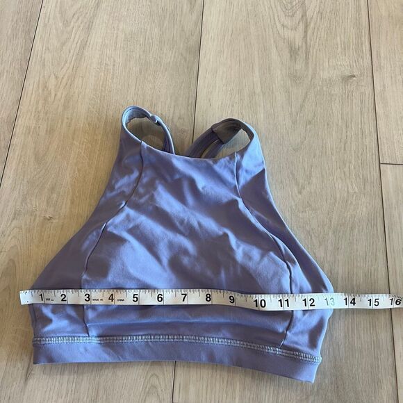 Lululemon women’s sports bra size 2 - Picture 2 of 6